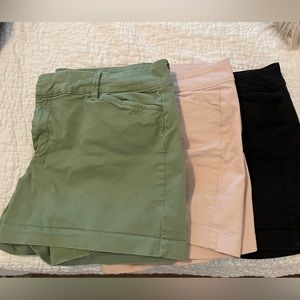 Lot of Old Navy 3” pixie shorts size 10